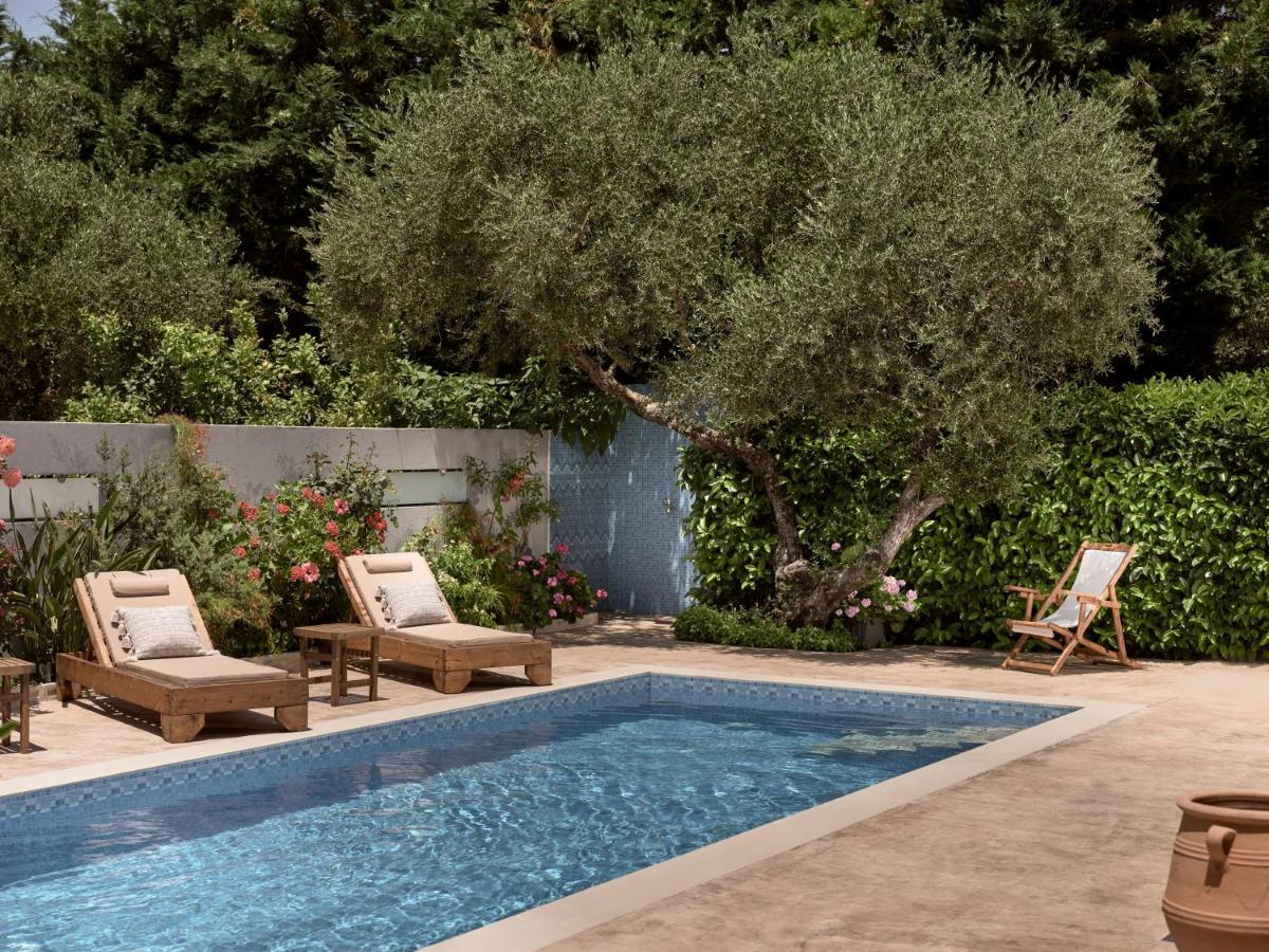 Jasmine Suites With Private Pool Циливи Екстериор снимка