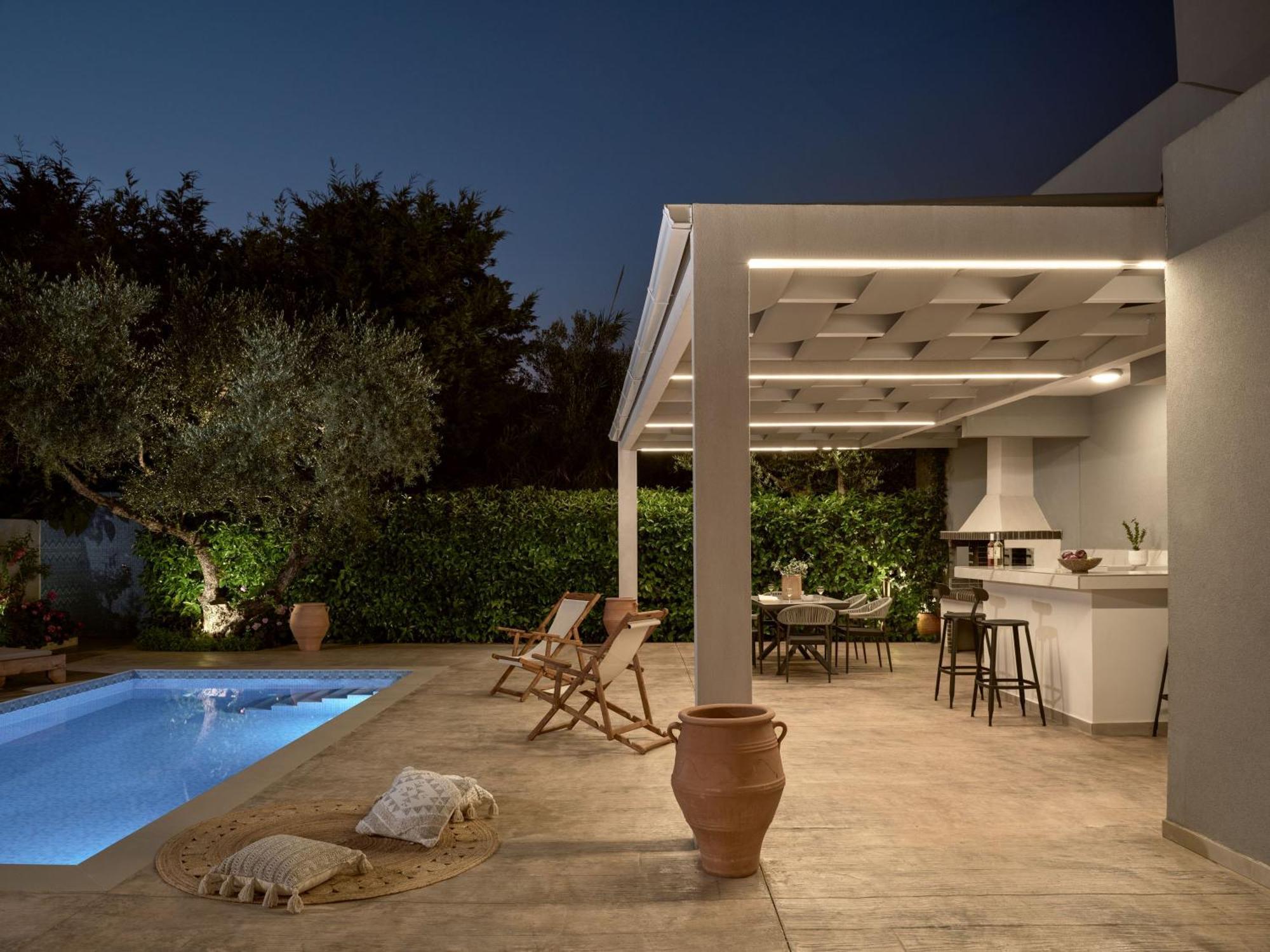 Jasmine Suites With Private Pool Циливи Екстериор снимка