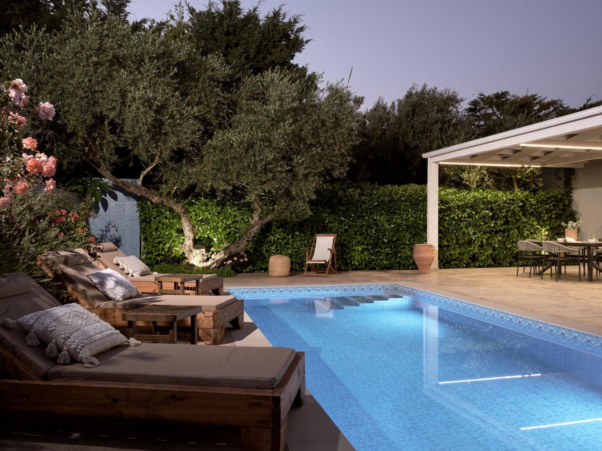 Jasmine Suites With Private Pool Циливи Екстериор снимка