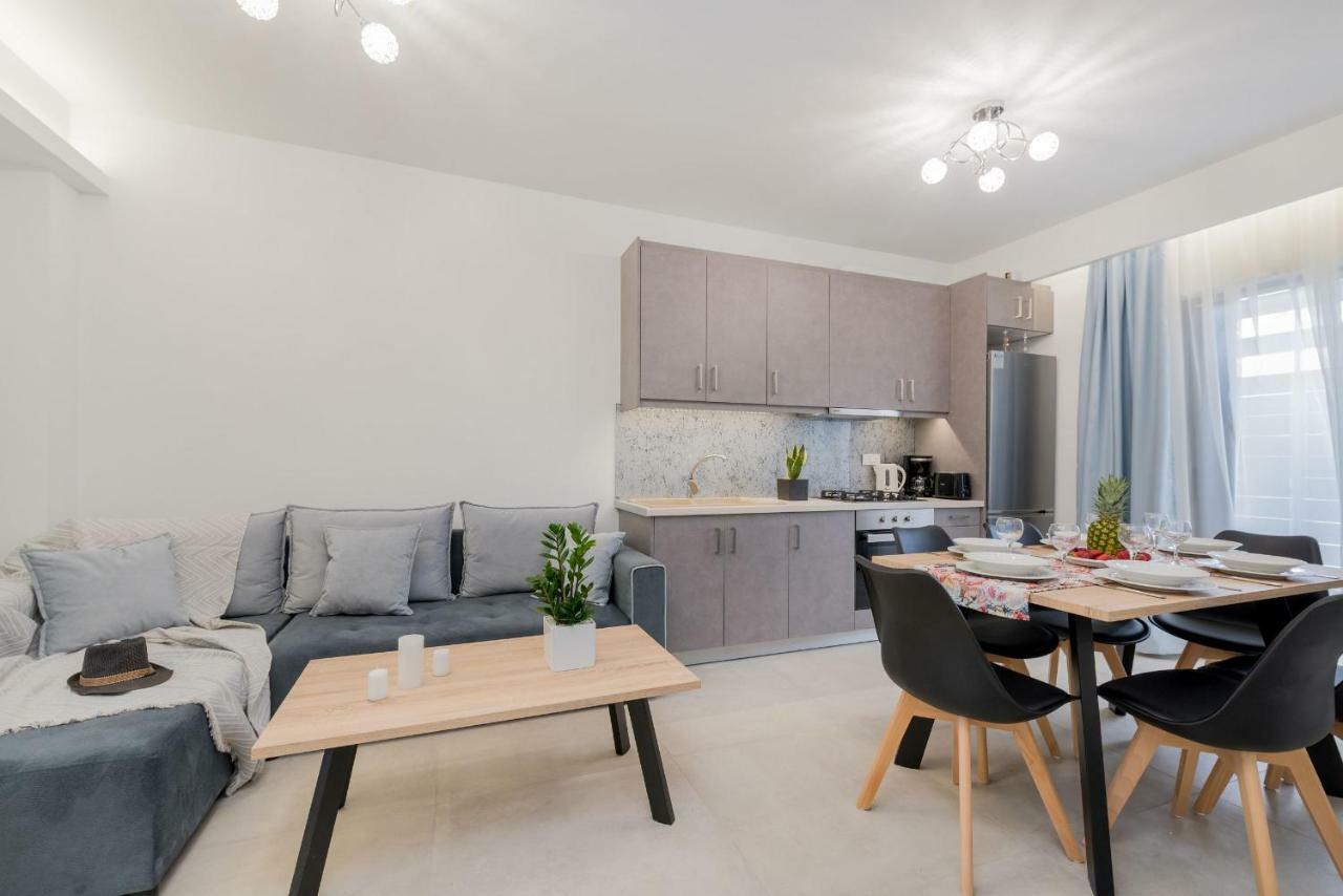 Jasmine Suites With Private Pool Циливи Екстериор снимка